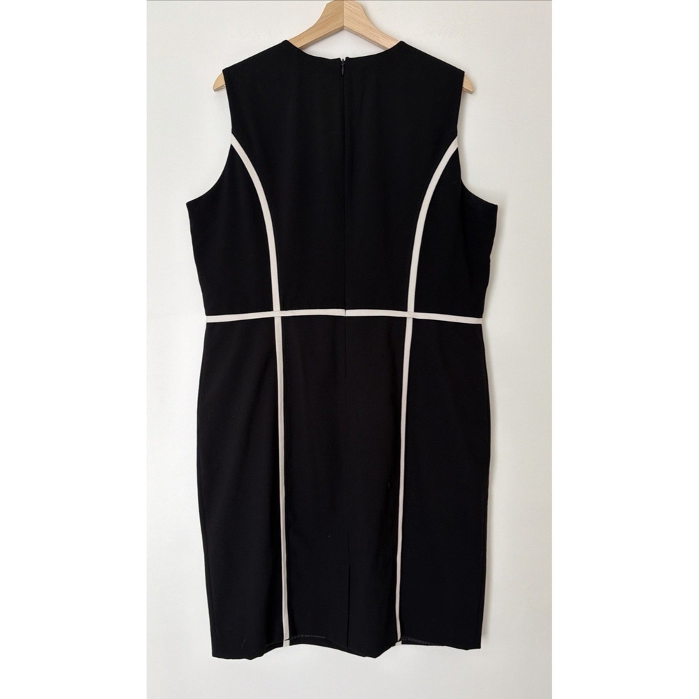 Calvin Klein Sleeveless Sheath Dress Plus Size 16W Black White Piping Office